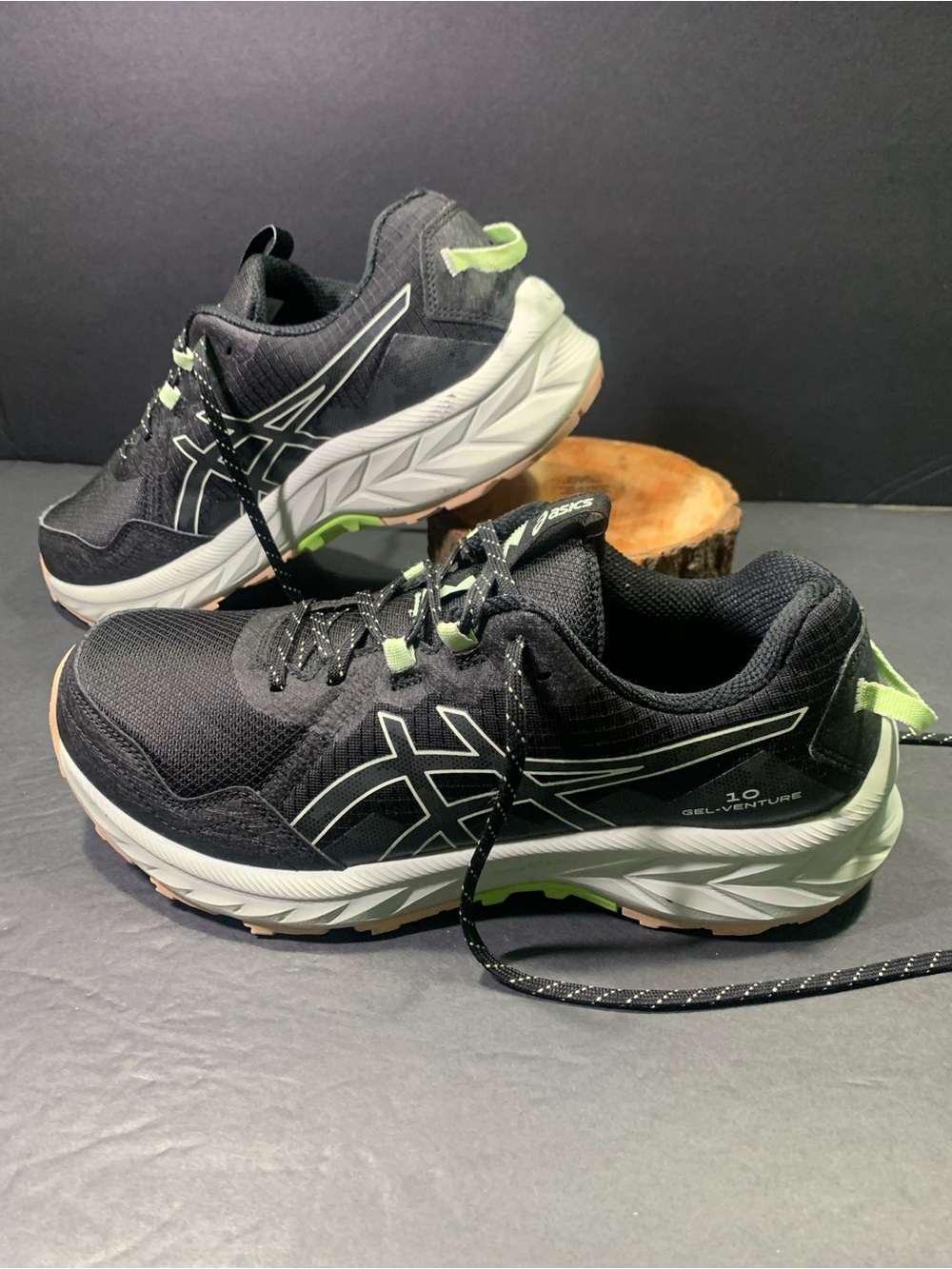 ASICS Gel Venture 10 Women’s Black Trail Running & Walking Sneakers Size- 9.5